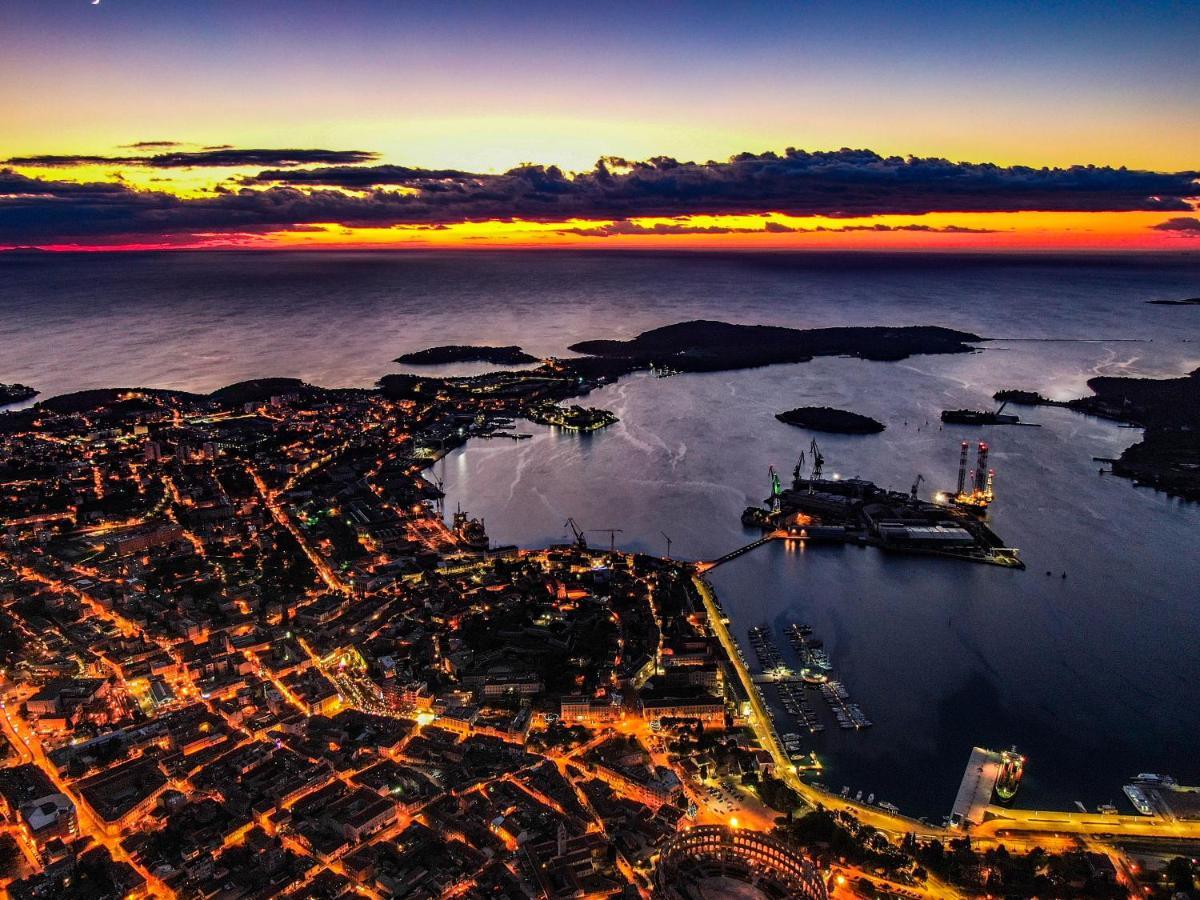 Apartman Nino Pula Buitenkant foto