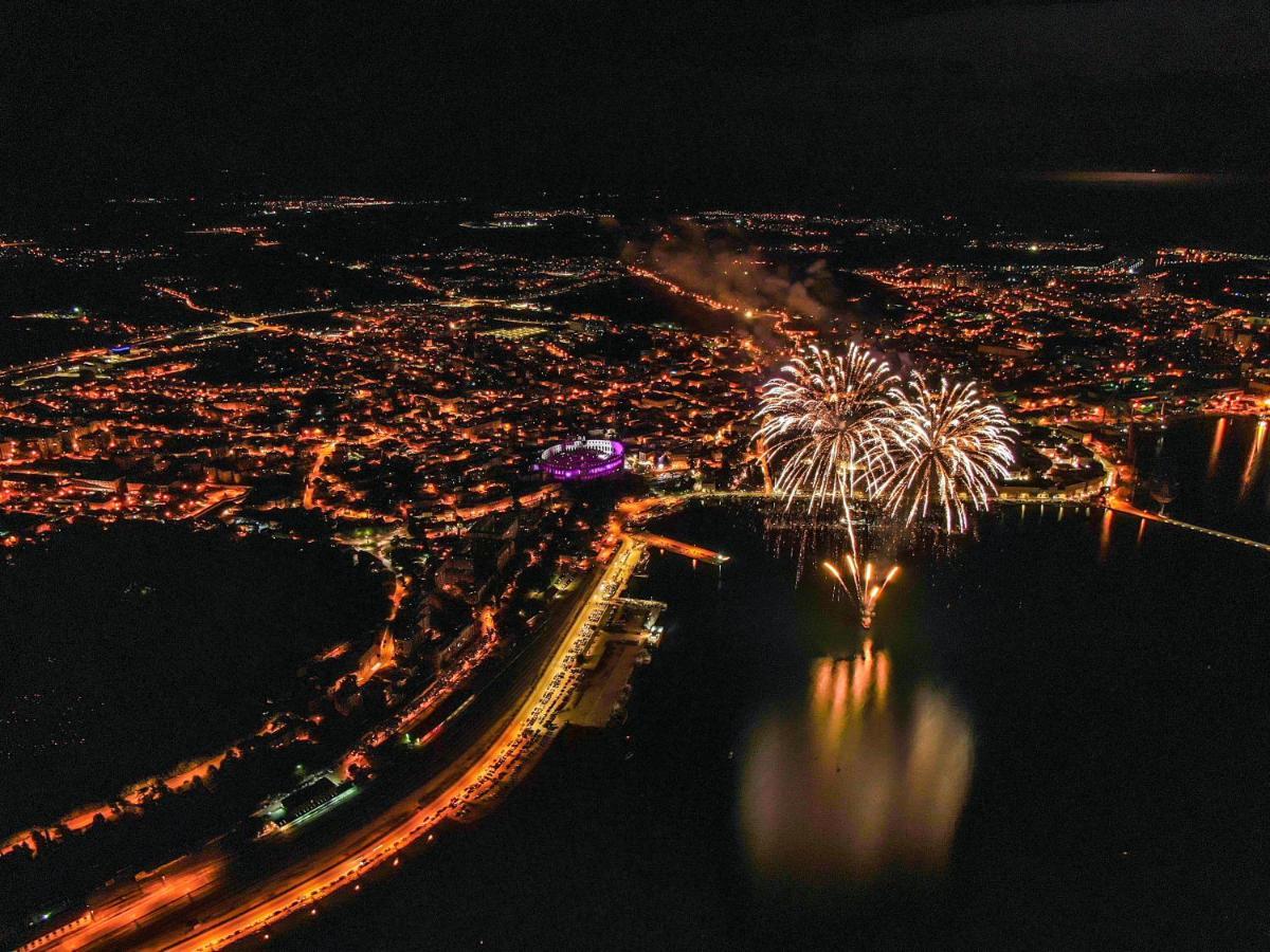 Apartman Nino Pula Buitenkant foto